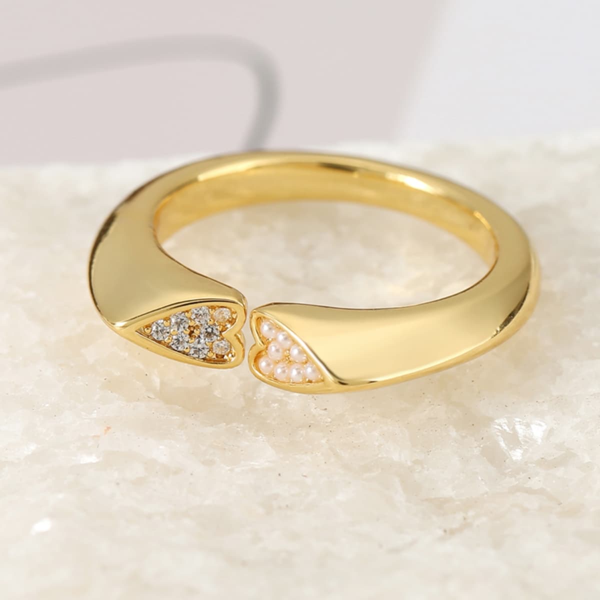 Women's Copper Double Heart Fork Open Zirconia Band Ring